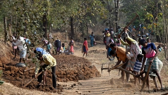 IMF ୨୦୨୬-୨୭ ପାଇଁ ଭାରତର GDP ଅଭିବୃଦ୍ଧି ପୂର୍ବାନୁମାନ ସାମାନ୍ୟ ବୃଦ୍ଧି କରିଛି | ଇଣ୍ଡିଆ ନ୍ୟୁଜ୍